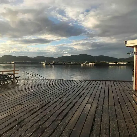 Apartment Stille Og Landlig, Men Sentrumsnaer Leilighet Namsos