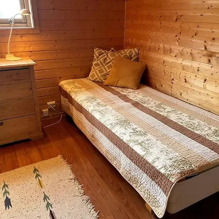Stille Og Landlig, Men Sentrumsnaer Appartement Namsos